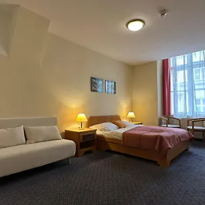 3* Szálloda Very Apartments, 5 Min To Center, No Reception