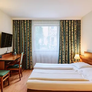 3* Otel Deutschmeister